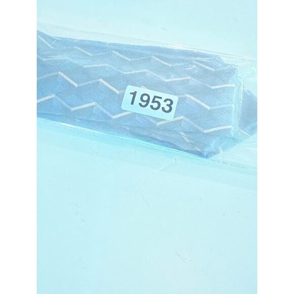 Milano Uomo 100% Imported Silk Men's Neck Tie Blue & Gold Geometric Print JL - Picture 8 of 8